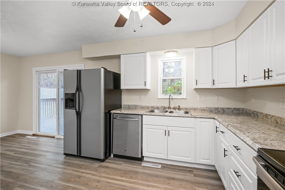 250 PINE Circle