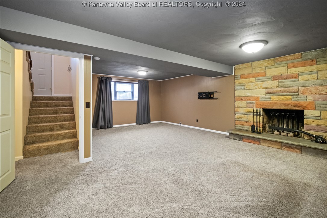 250 PINE Circle