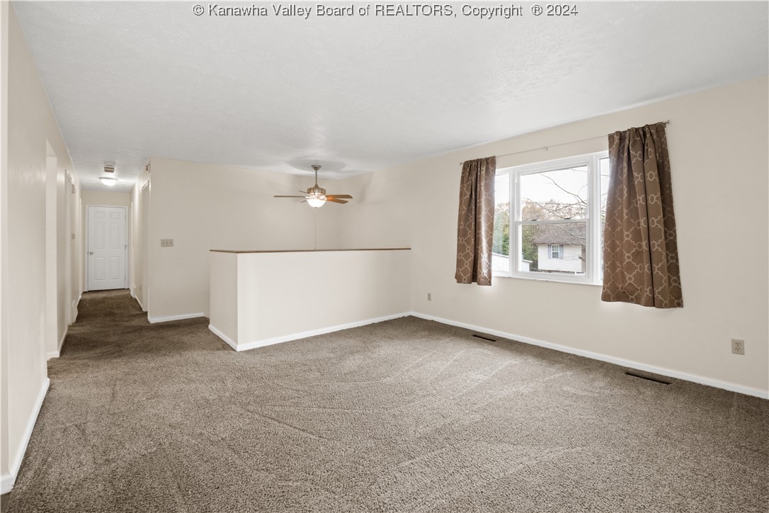 250 PINE Circle