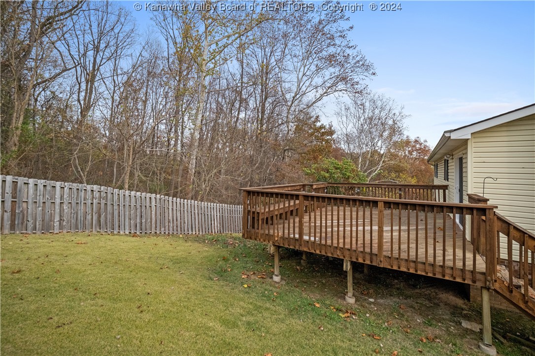250 PINE Circle