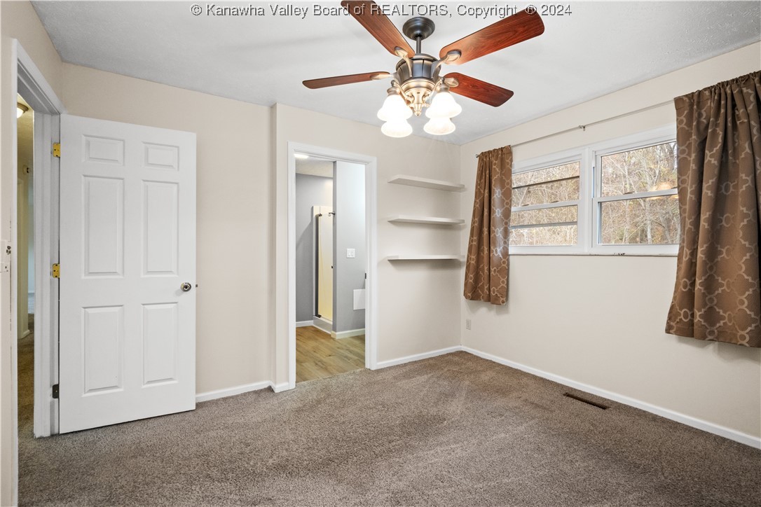 250 PINE Circle