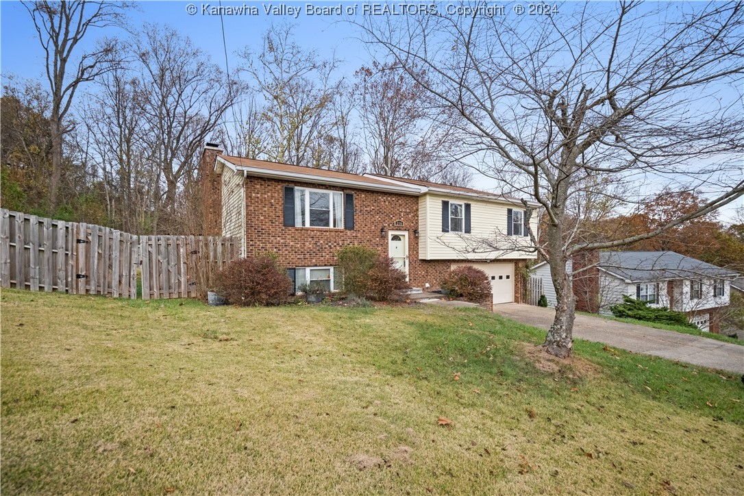 250 PINE Circle