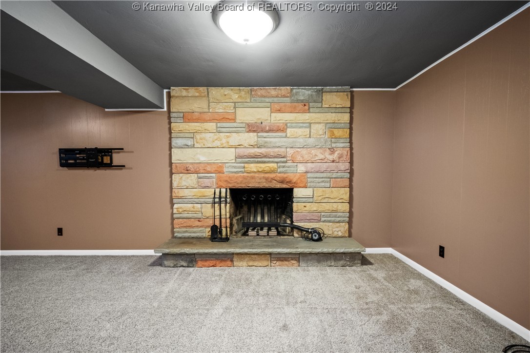 250 PINE Circle