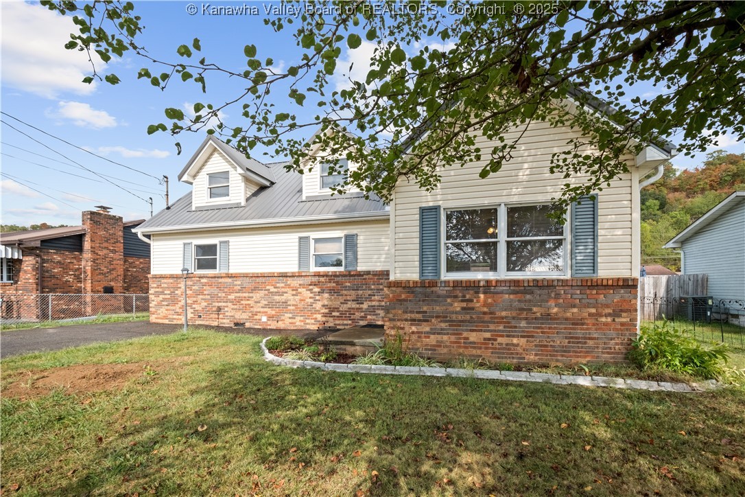 132 ROCKWOOD Drive