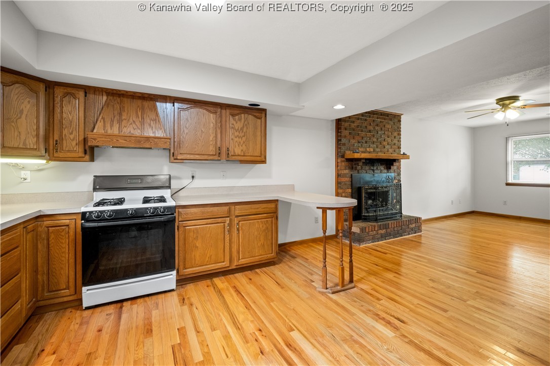 132 ROCKWOOD Drive