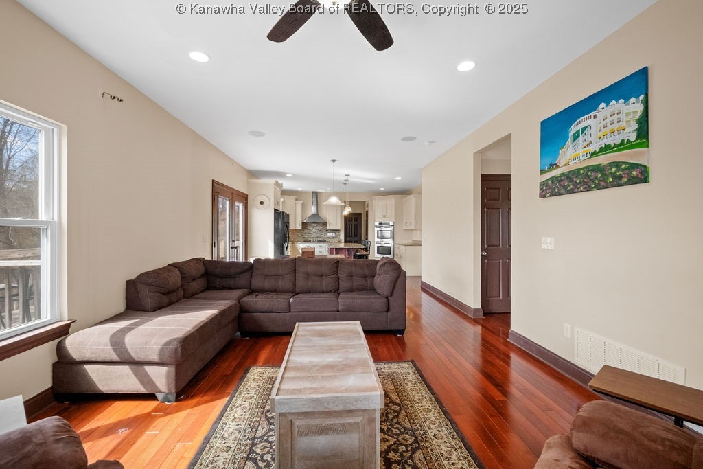 117 WALNUT Street