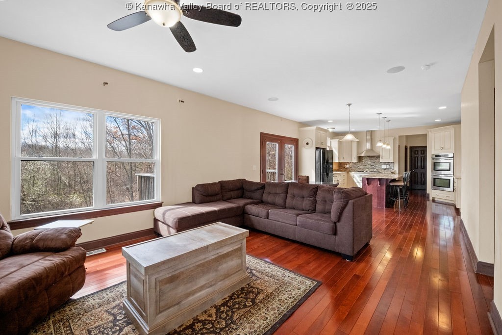 117 WALNUT Street