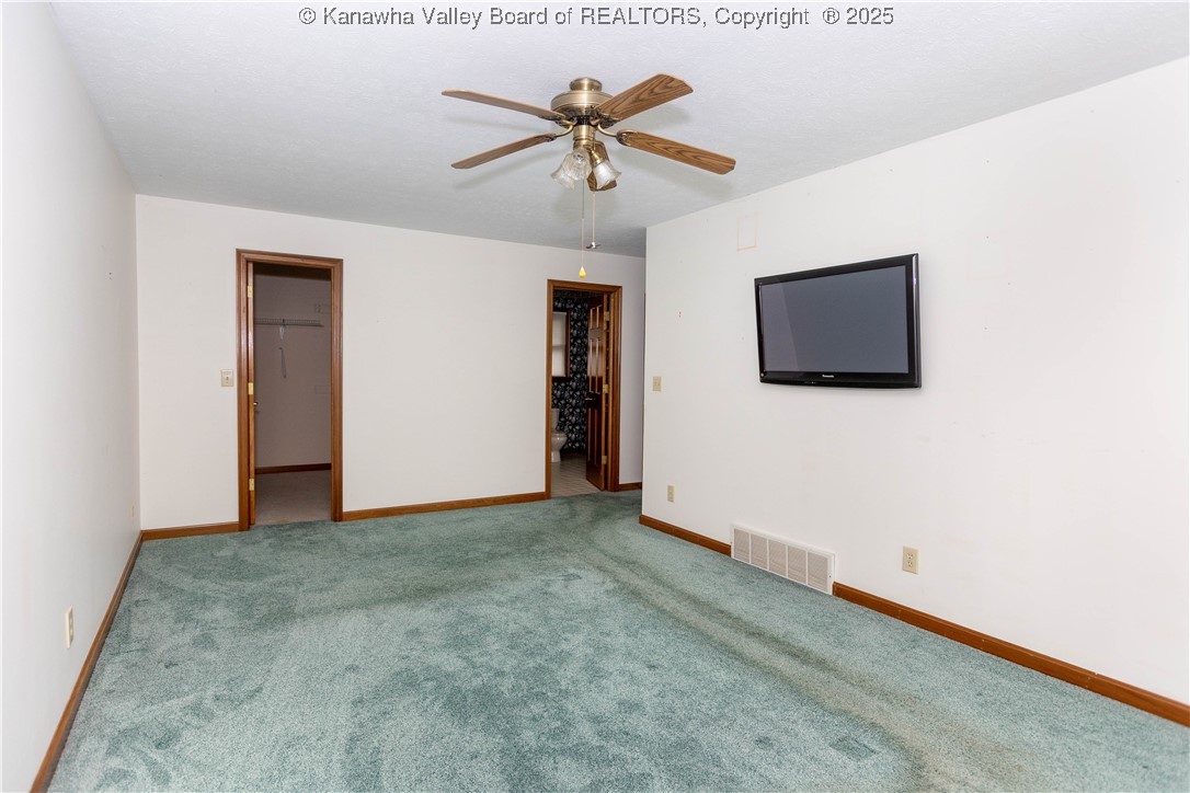 112 Willowood Circle