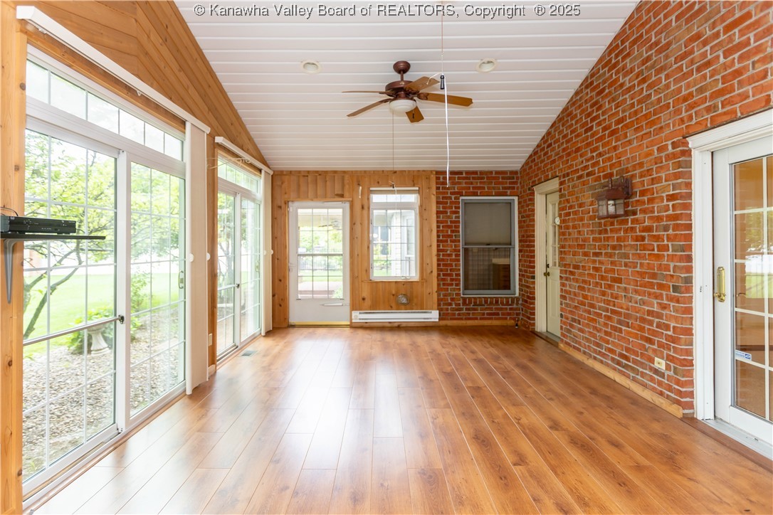 112 Willowood Circle