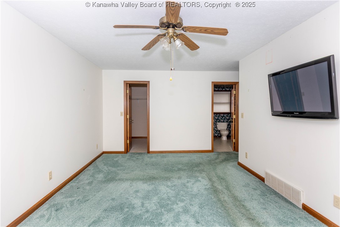 112 Willowood Circle