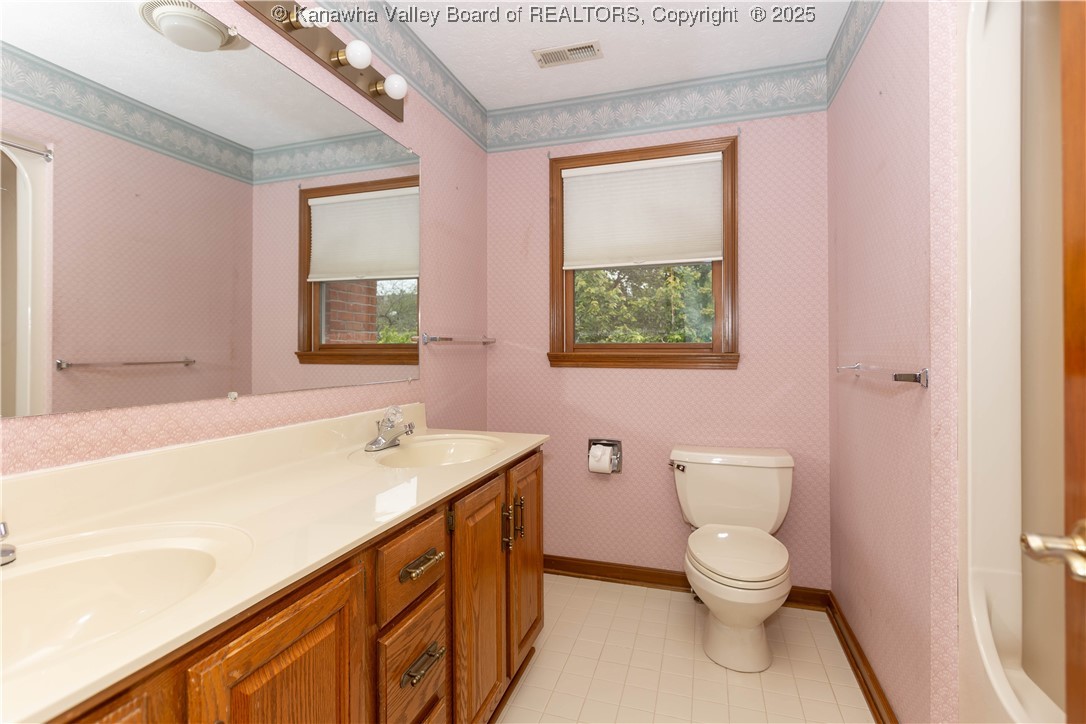 112 Willowood Circle