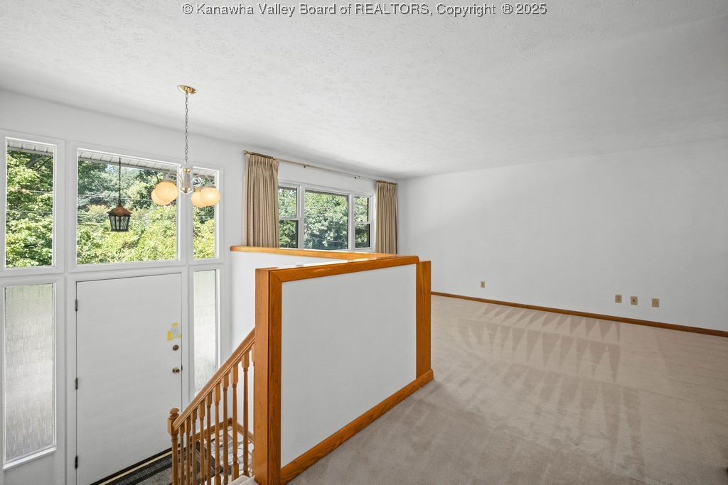 860 Whispering Way