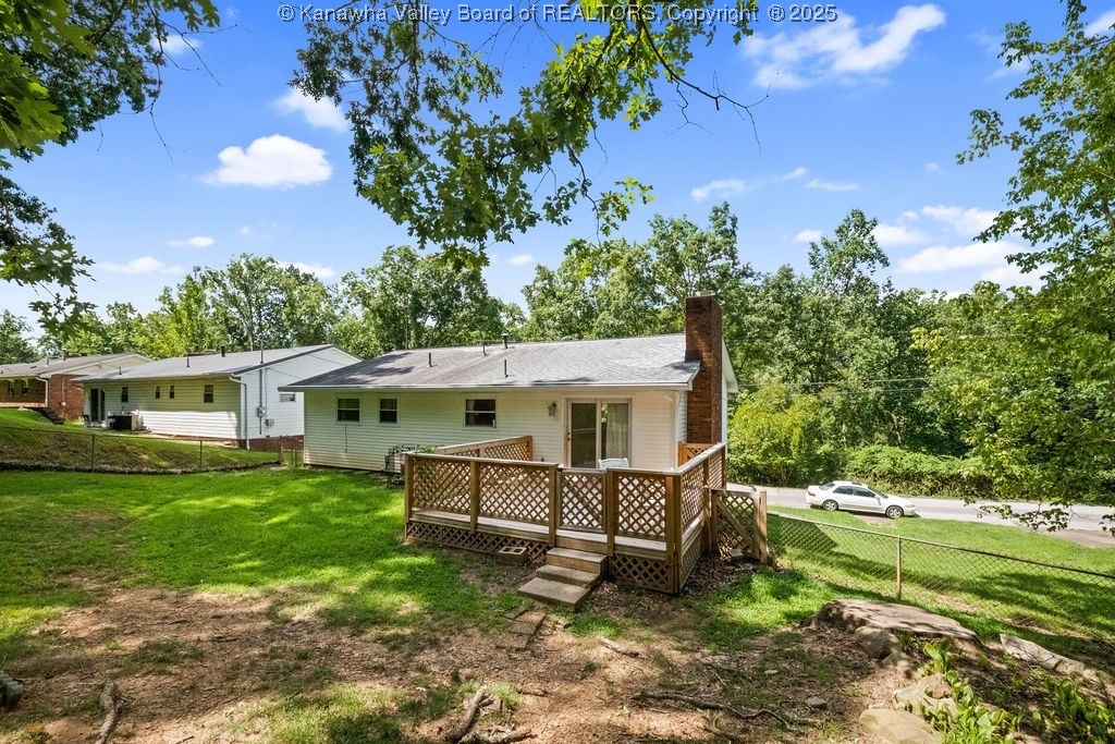 860 Whispering Way