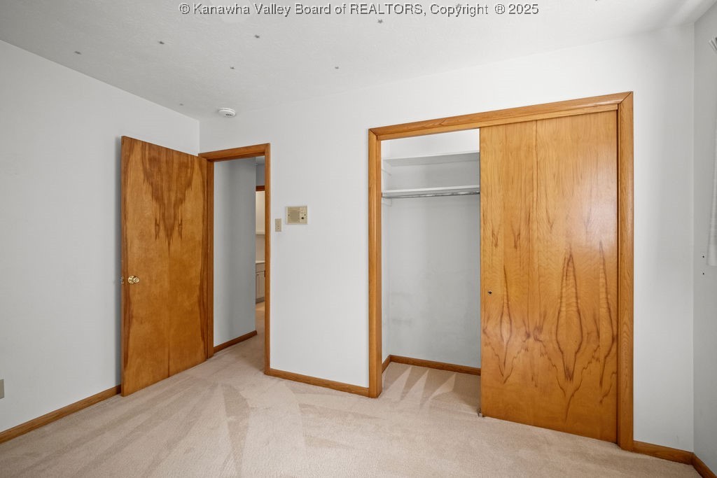 860 Whispering Way