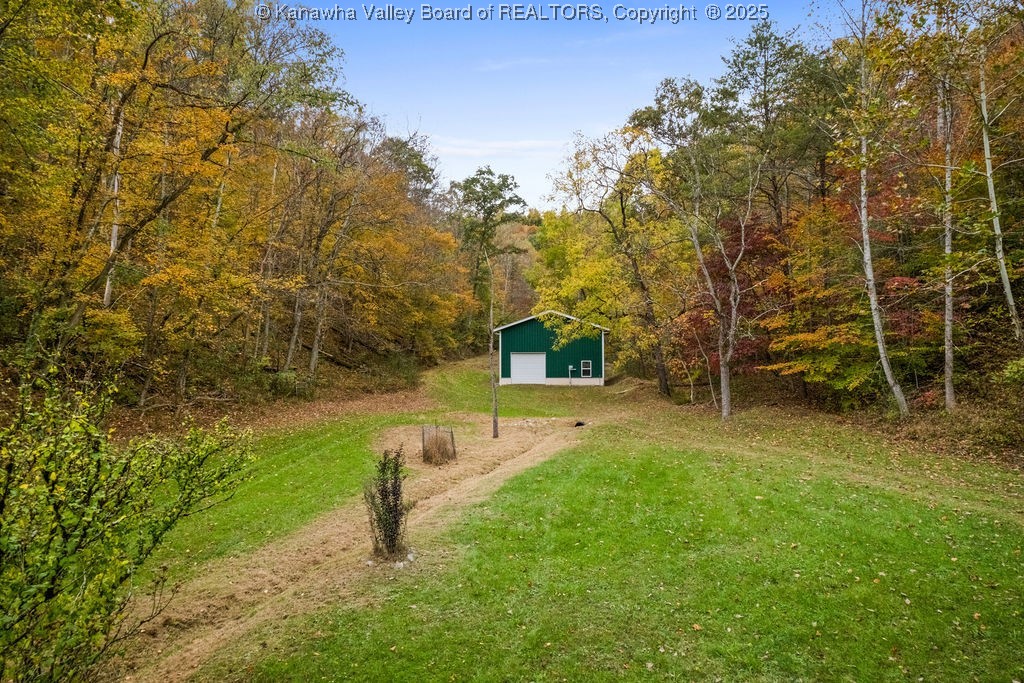 2105 Lee Creek Road
