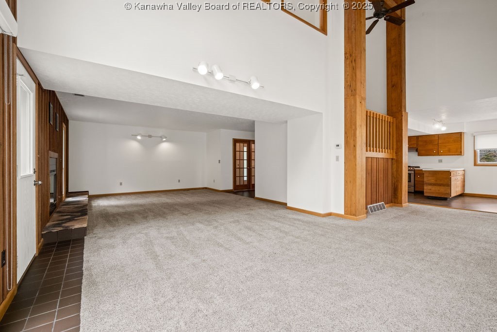 2105 Lee Creek Road