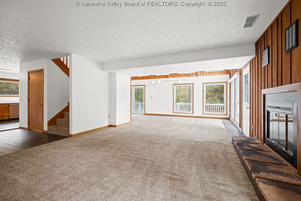 2105 Lee Creek Road