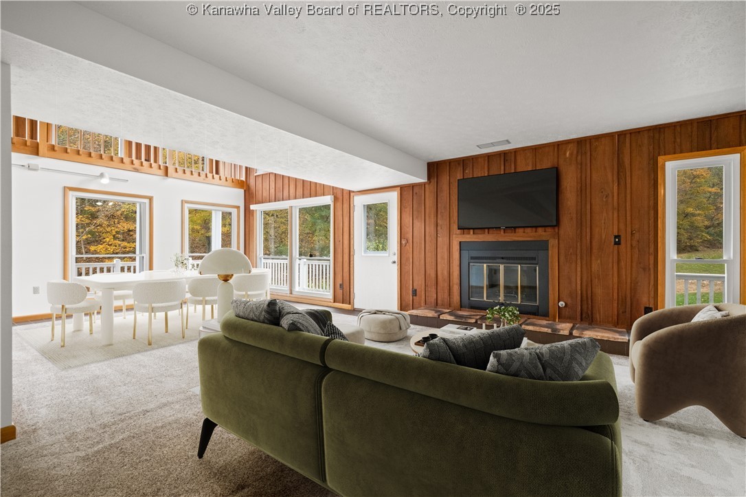 2105 Lee Creek Road