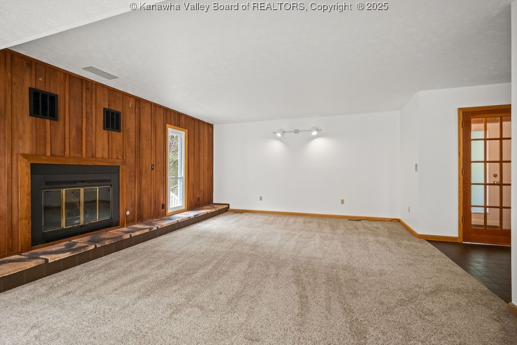 2105 Lee Creek Road