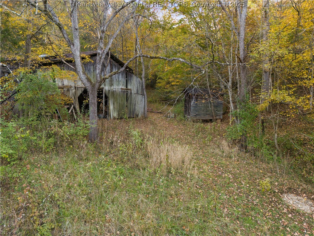 2105 Lee Creek Road