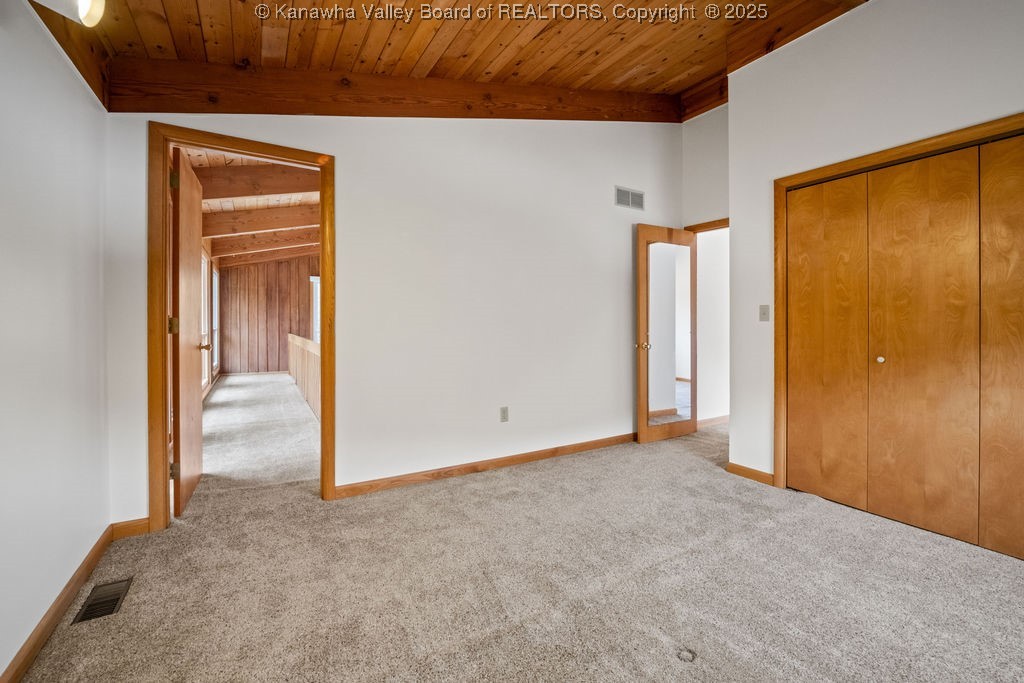 2105 Lee Creek Road