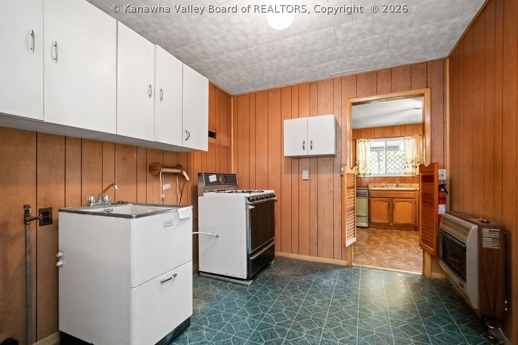 355 Fudges Creek Road