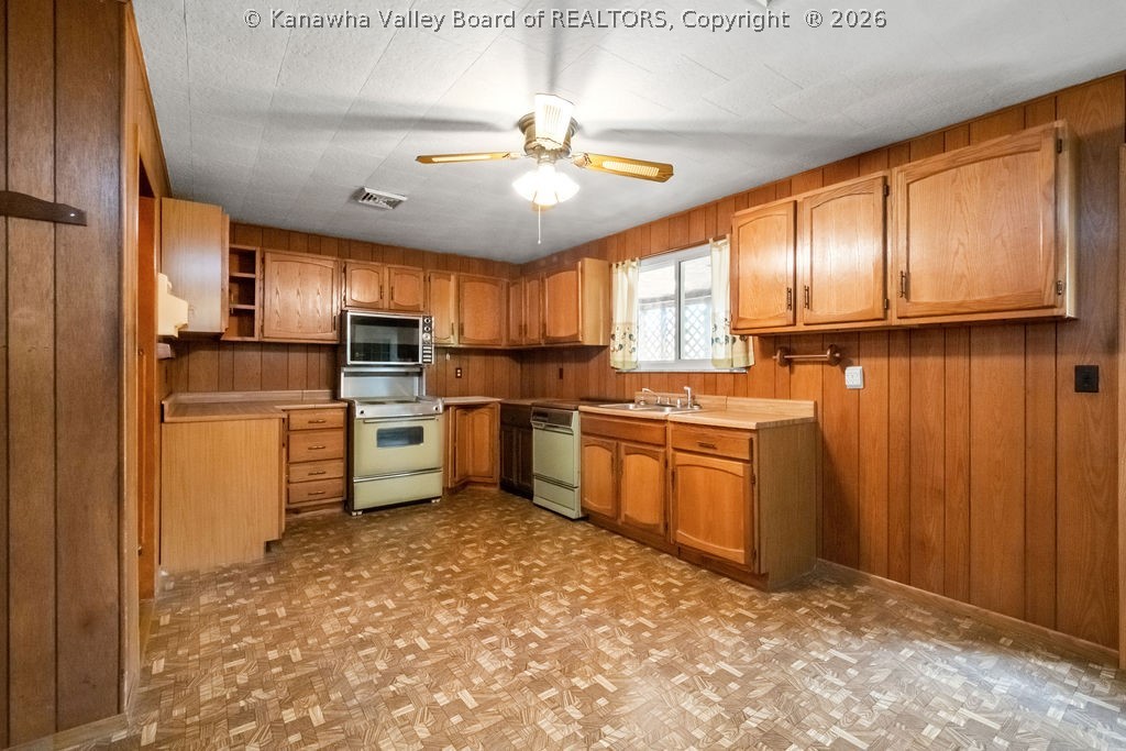 355 Fudges Creek Road