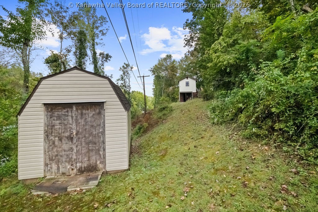 355 Fudges Creek Road