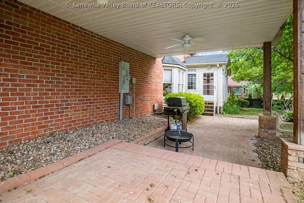 112 Willowood Circle