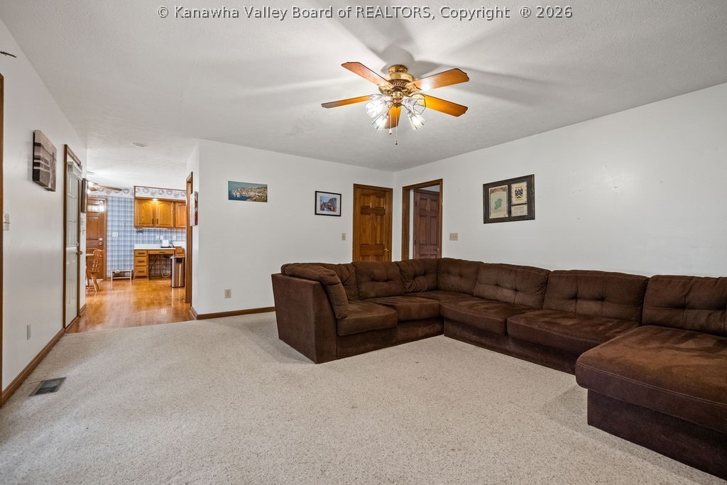 112 Willowood Circle