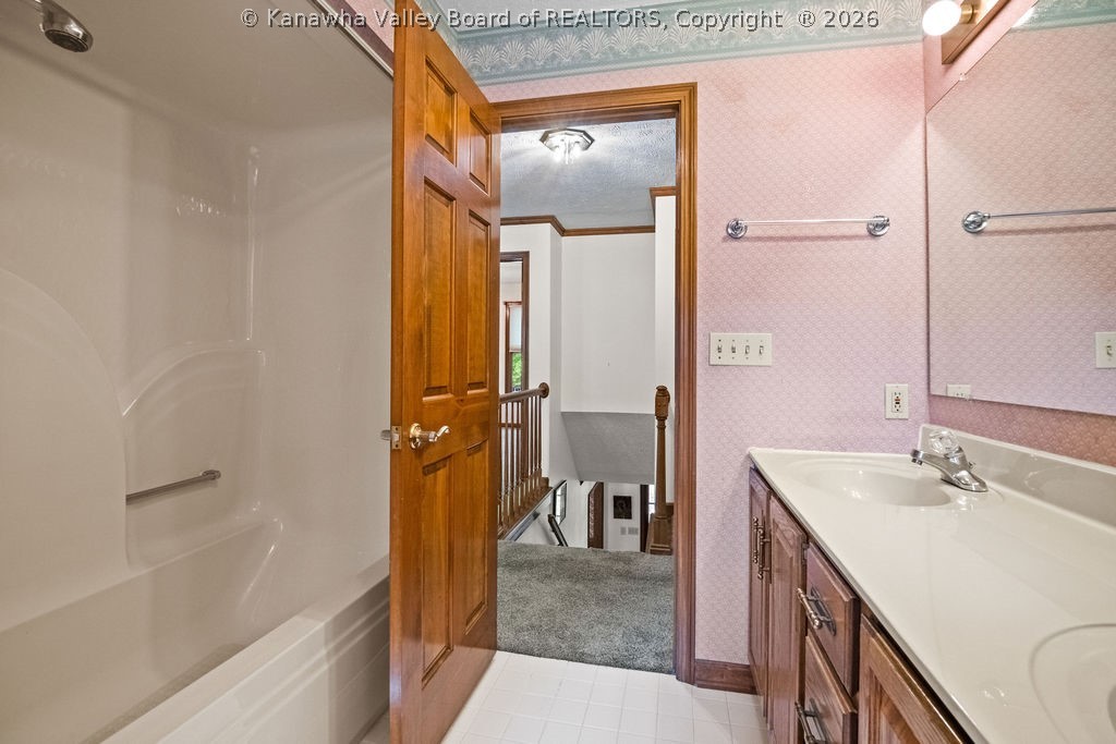 112 Willowood Circle
