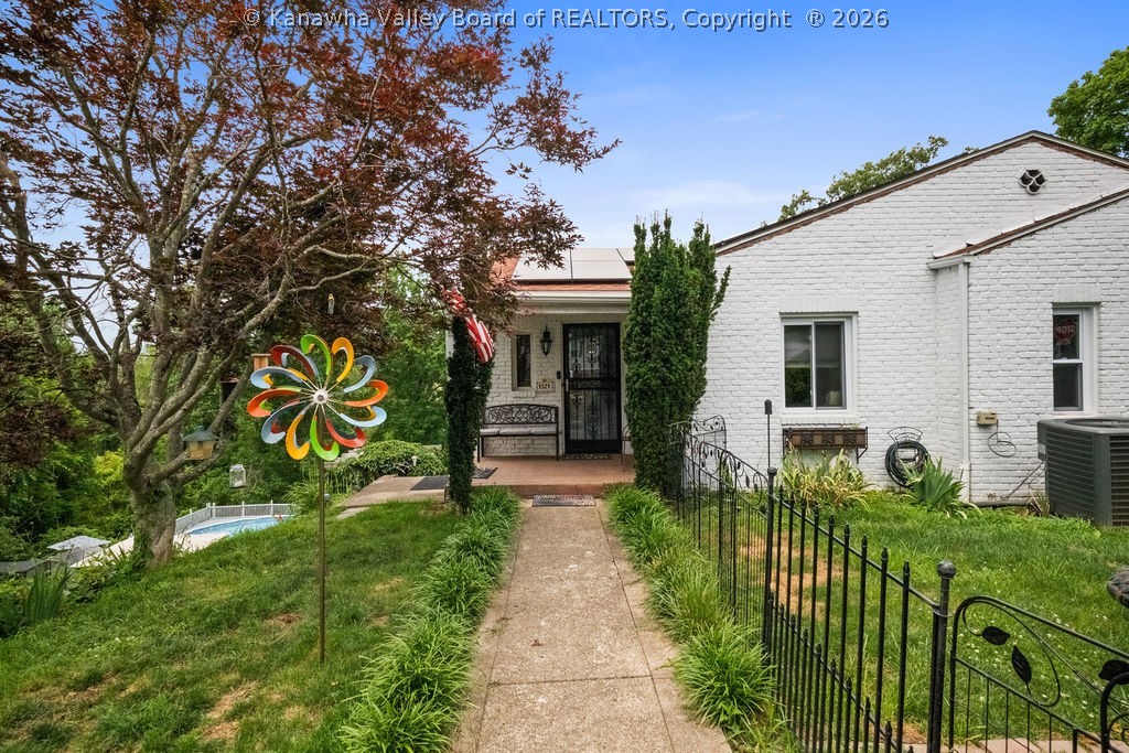 1521 Clark Road