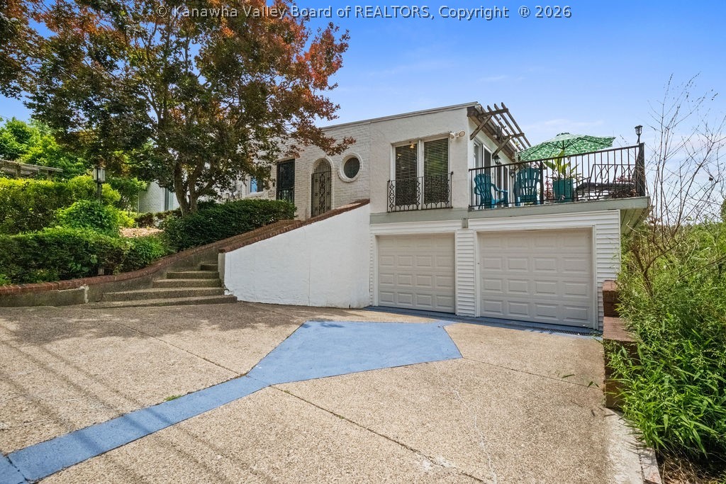 1521 Clark Road
