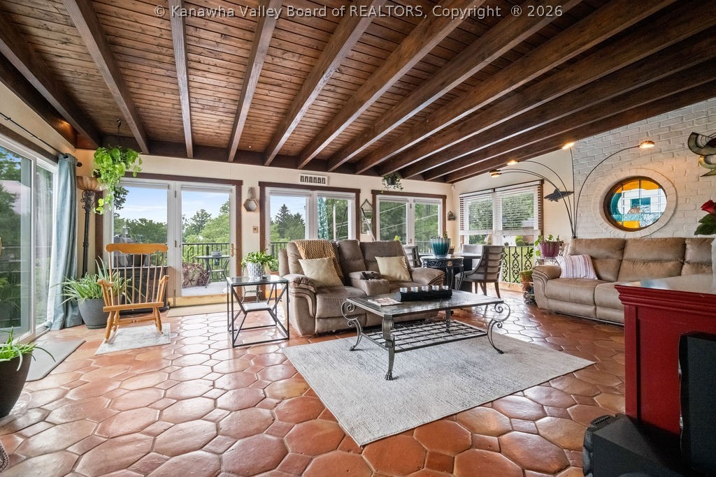 1521 Clark Road