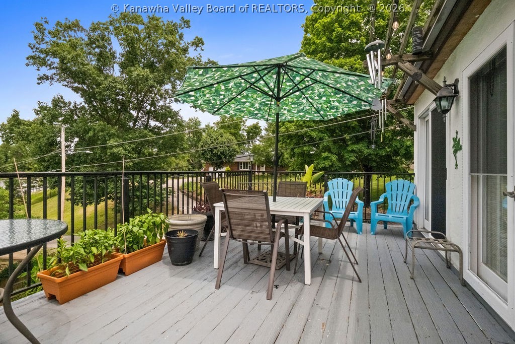 1521 Clark Road