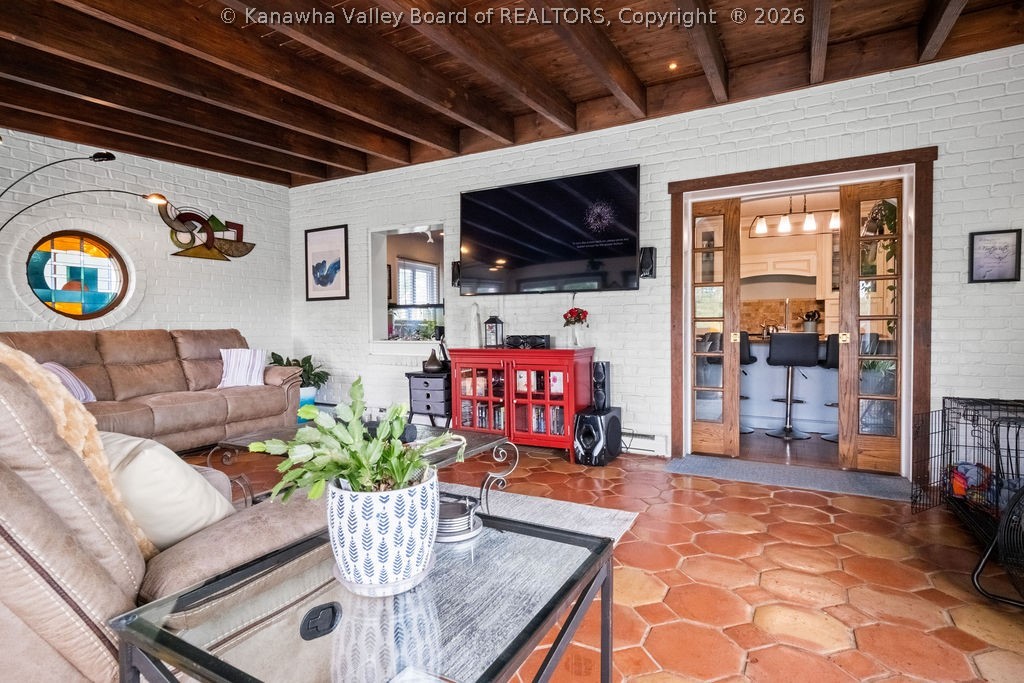 1521 Clark Road