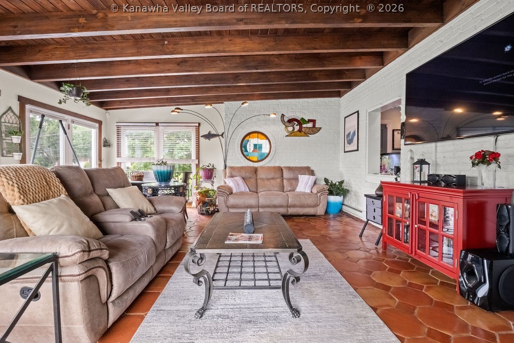 1521 Clark Road