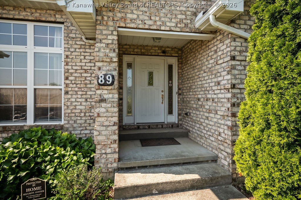89 Frontier Lane