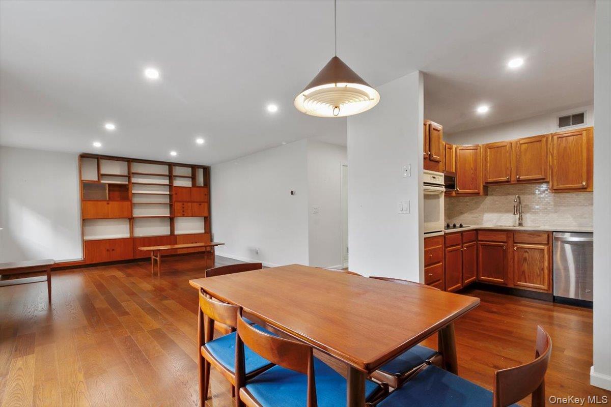 99 Molly Pitcher Lane Unit: B