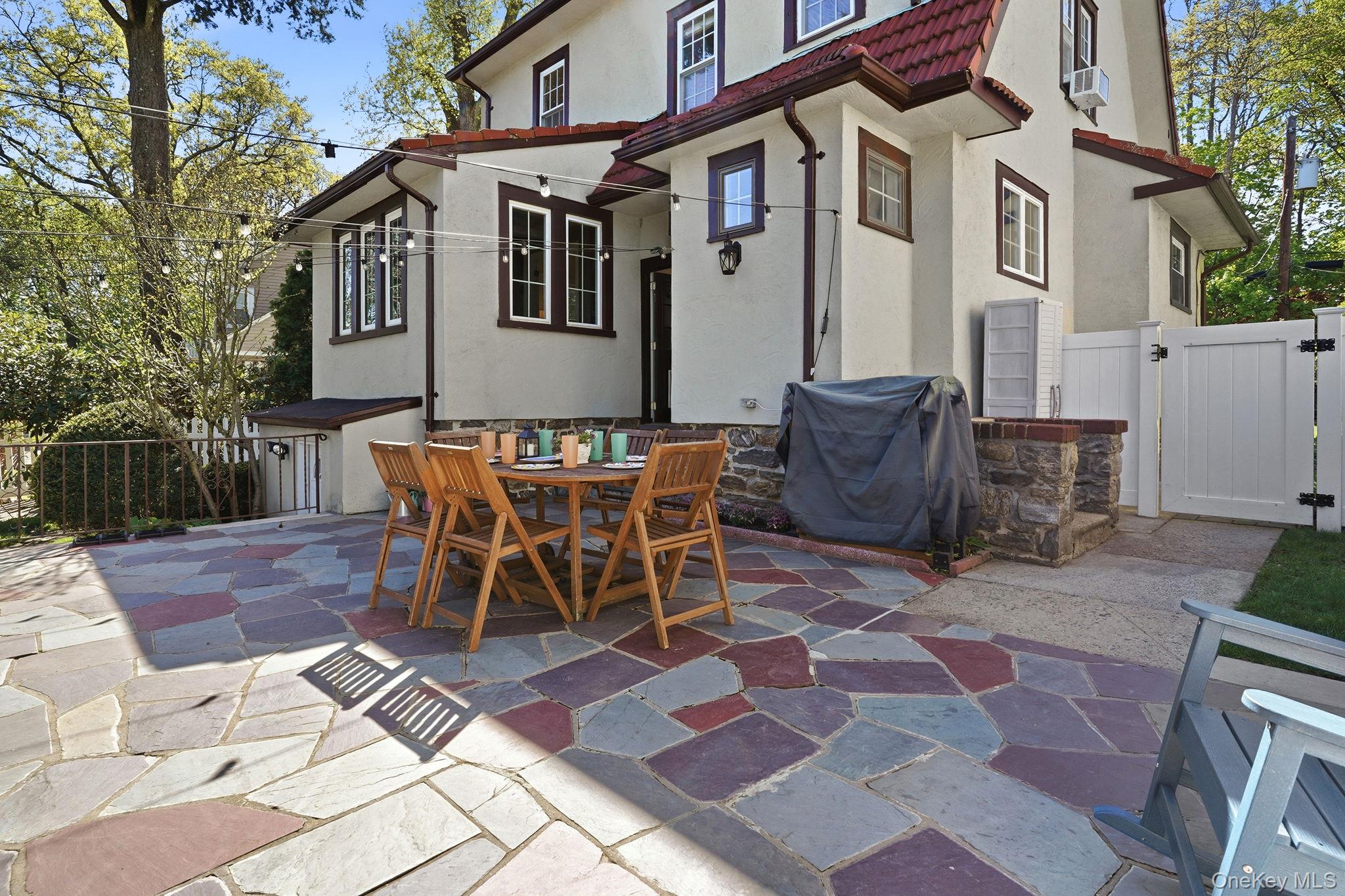 76 Yale Road