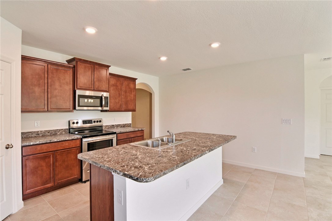 2151 Harwick Circle SW