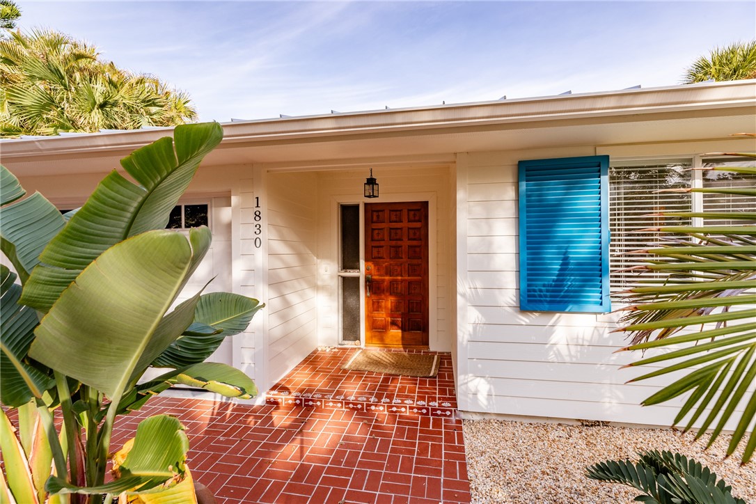 1830 E Sandpiper Road