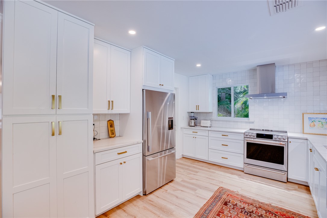 1830 E Sandpiper Road