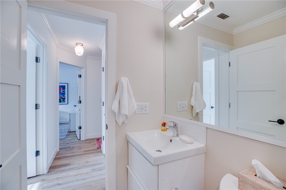 1830 E Sandpiper Road