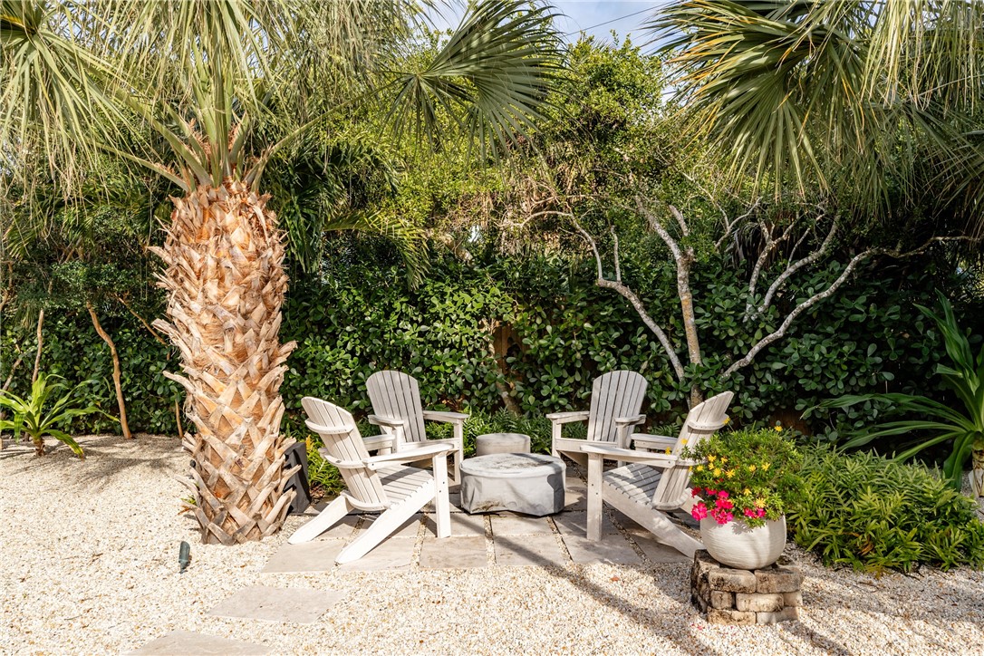 1830 E Sandpiper Road