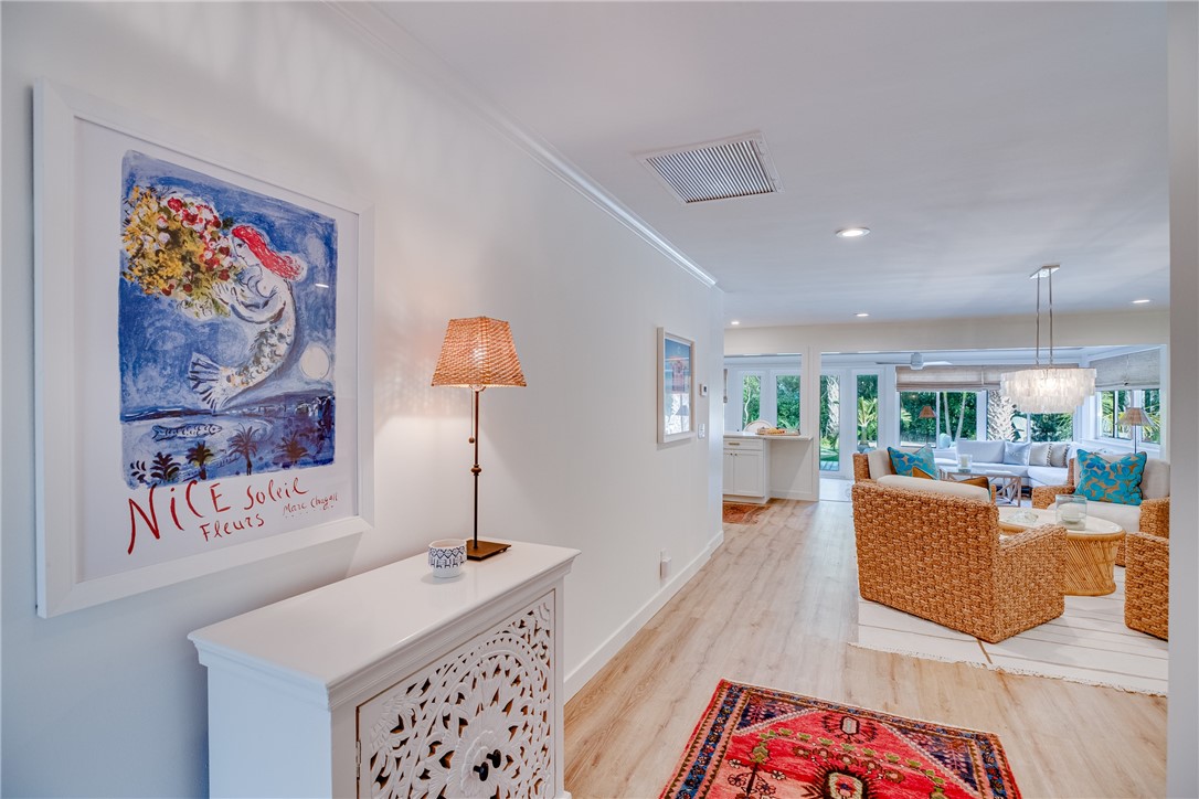 1830 E Sandpiper Road