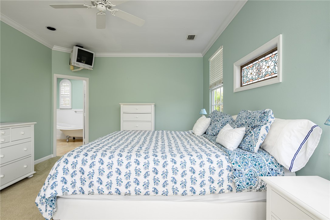 1005 Crescent Beach Road