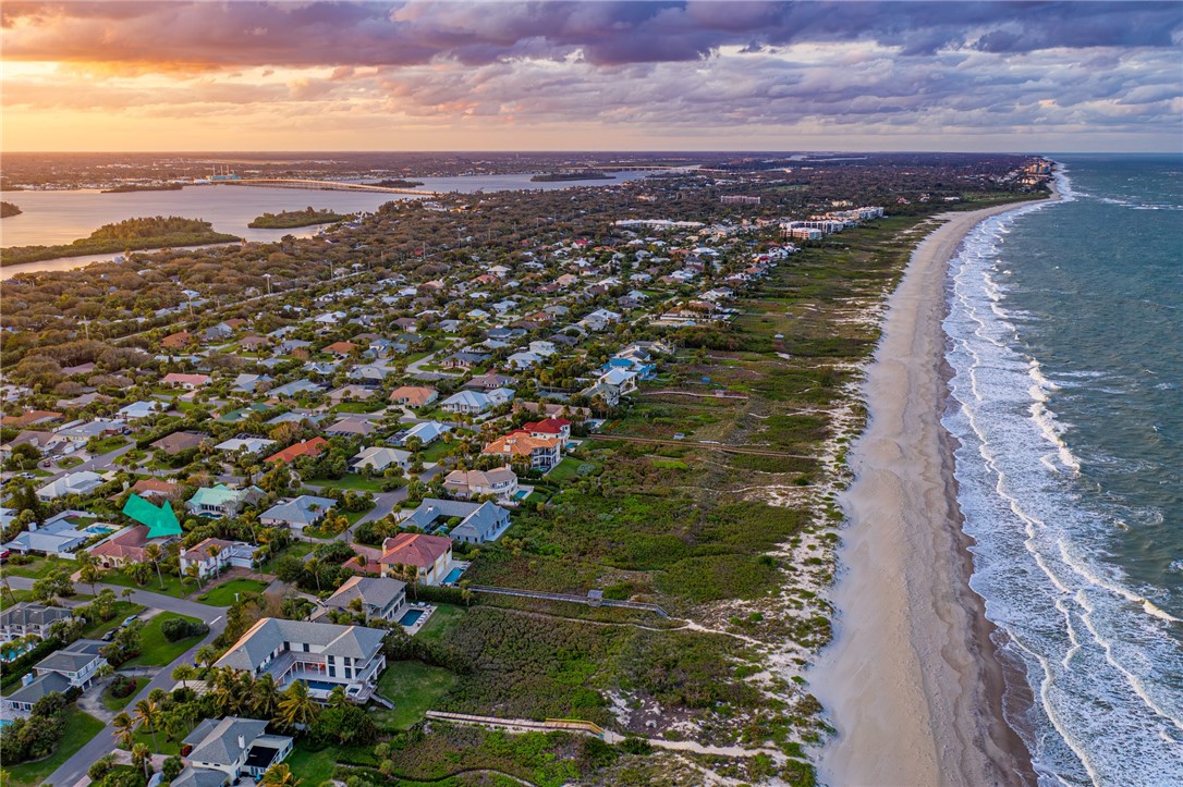 1005 Crescent Beach Road