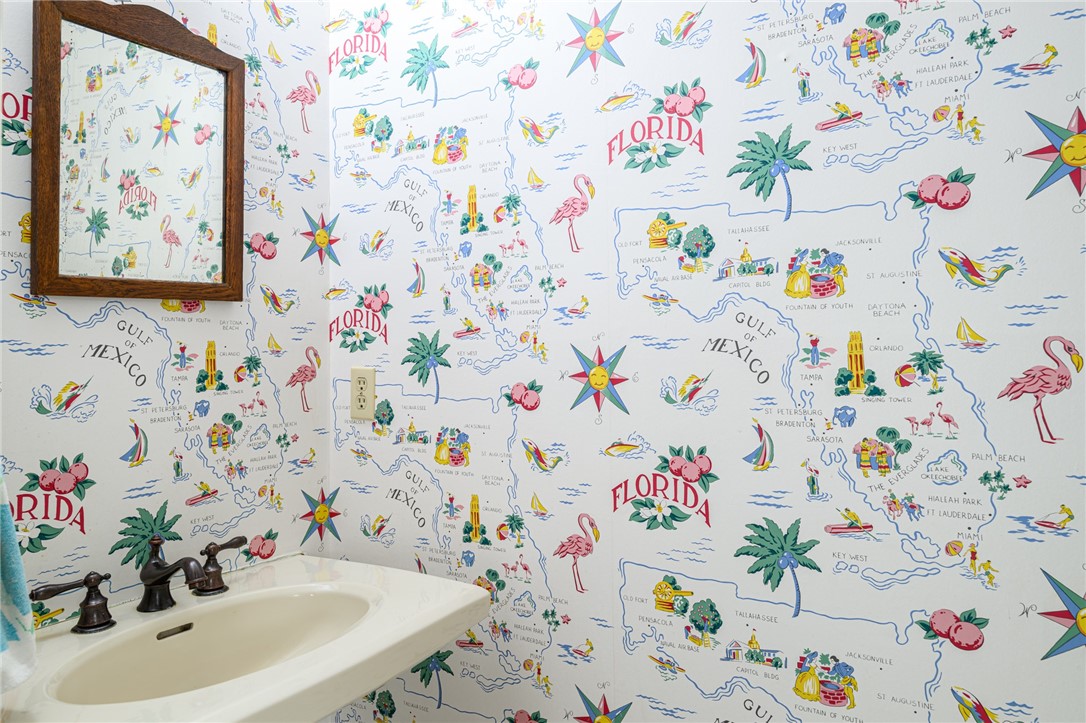 1005 Crescent Beach Road