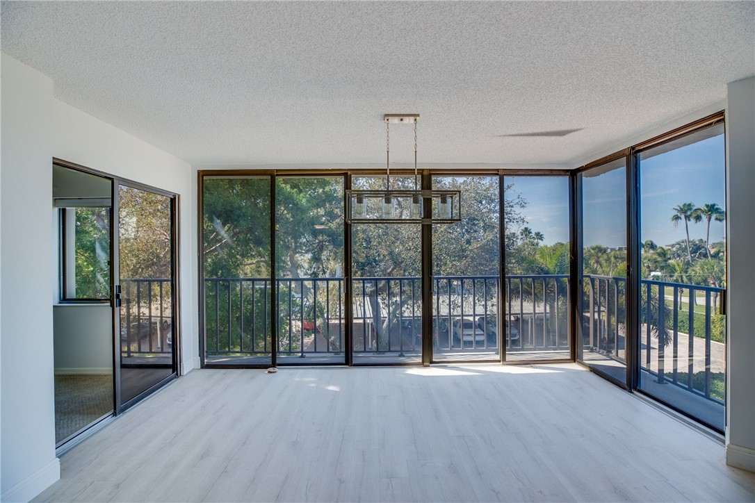 1821 Mooringline Drive 3H